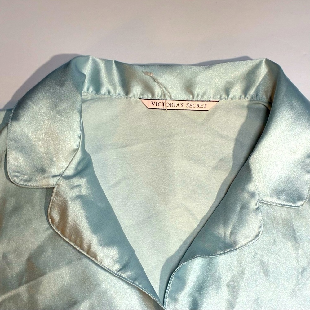 Victorias Secret Size Small Sea Glass Ombre Blue Short Sleeve Pajama Set - Picture 4 of 8